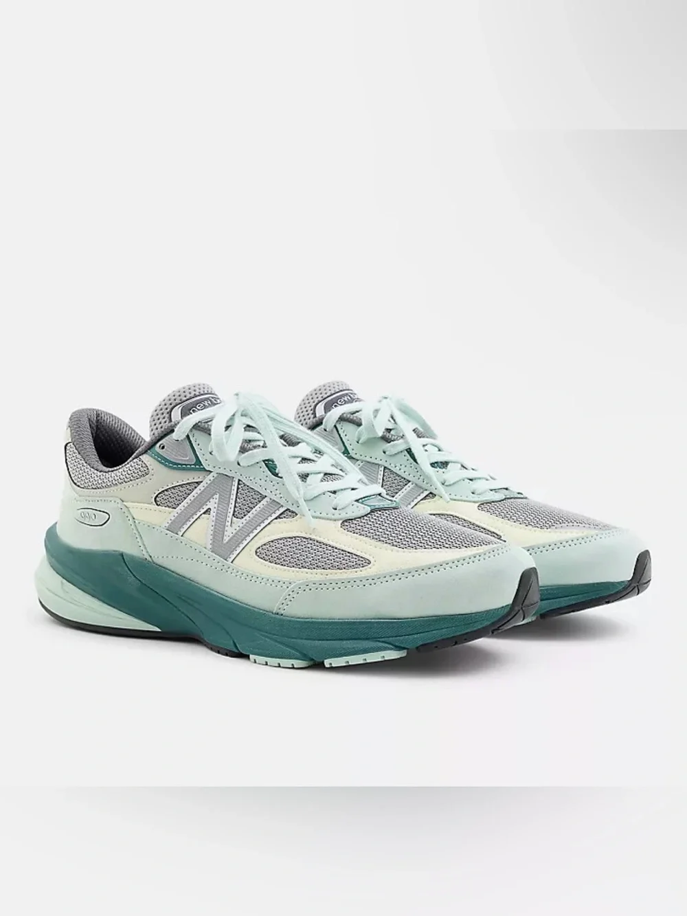 New Balance Mens Made in USA 990v6 Mint Green and Gray Sneakers U990GT6